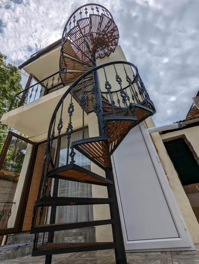 Dati Borjomi Exterior foto